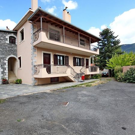 Melivoia Apartment Vitina Bagian luar foto