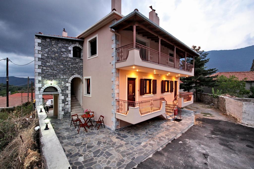 Melivoia Apartment Vitina Bagian luar foto